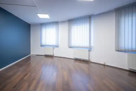 Kiadó irodaházban B, B+ kat., Budapest, II. kerület 55 m² 294 E Ft/hó + Áfa