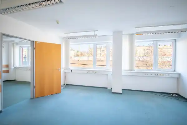 Kiadó irodaházban B, B+ kat., Budapest, XI. kerület 10 szoba 415 m² 1.93 M Ft/hó