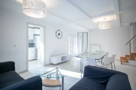 Kiadó téglalakás, Budapest, II. kerület 5 szoba 110 m² 520 E Ft/hó